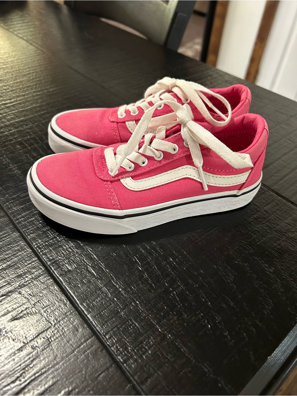 Vans Kids Pink Canvas Low-Top Sneakers with White Side Stripe